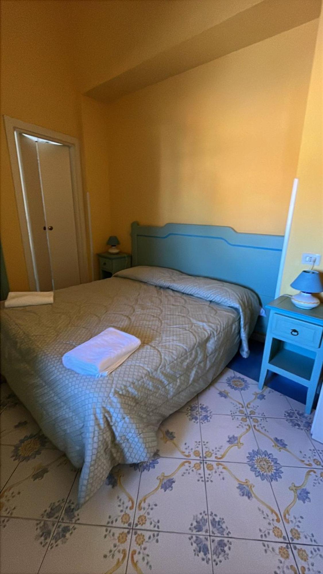 Hotel Savoia Procida Eksteriør billede